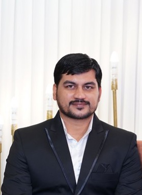 Akshay Vade Photo.jpg